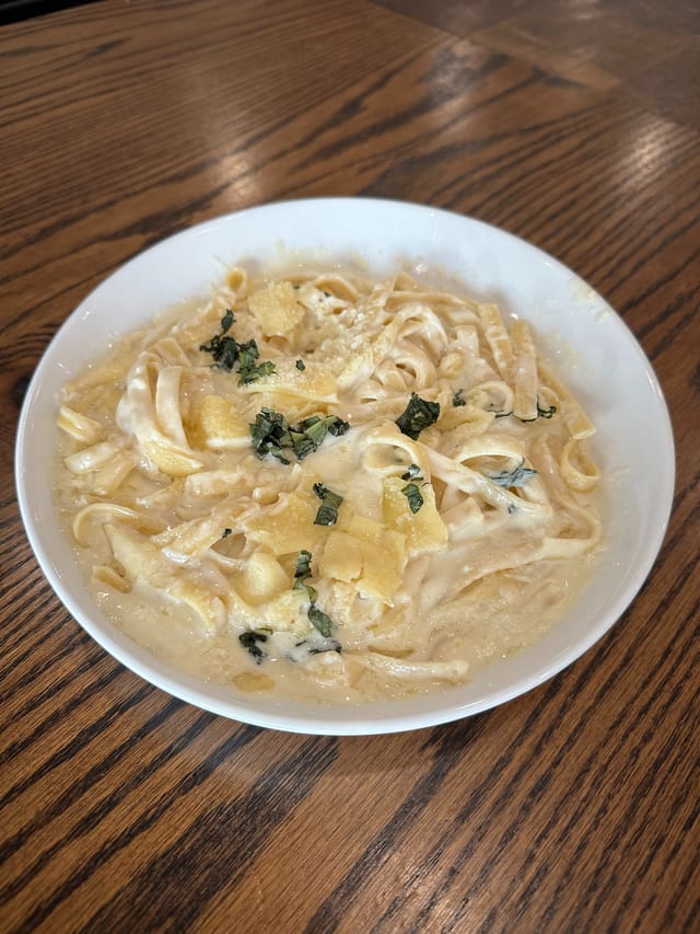 Fettuccine Alfredo (Special).